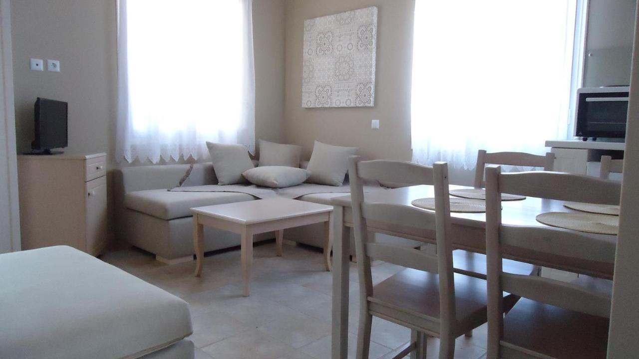 House Of Garden Apartment Dragano ภายนอก รูปภาพ